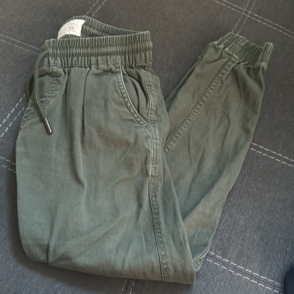FairPlay green joggers - Picture 5 of 6